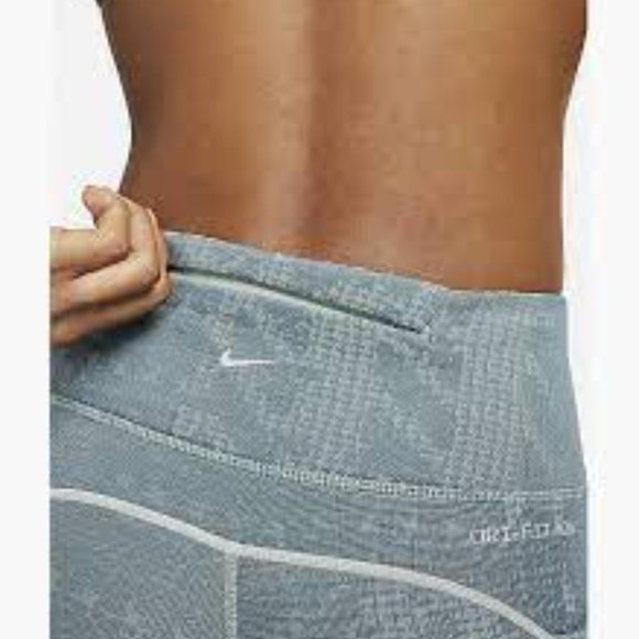 NIKE THERMA-FIT ADV HOODIE & LEGGING Set - Picture 14 of 16